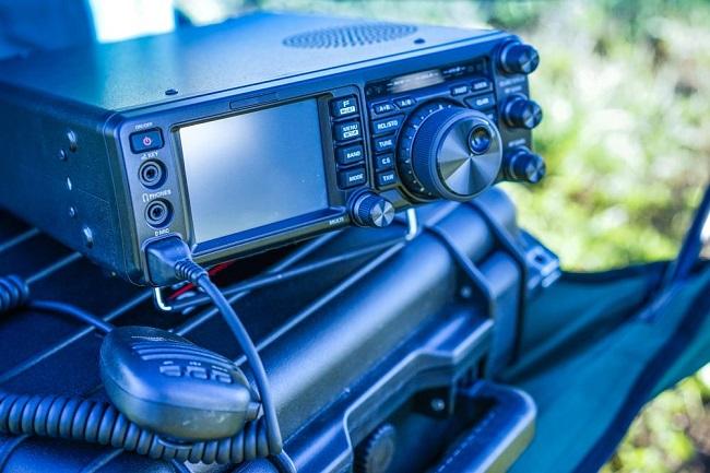 what-does-10-4-mean-cbs-car-radios-everything-in-between