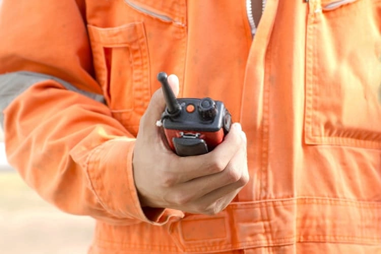 How To Choose The Best Two-Way Radio